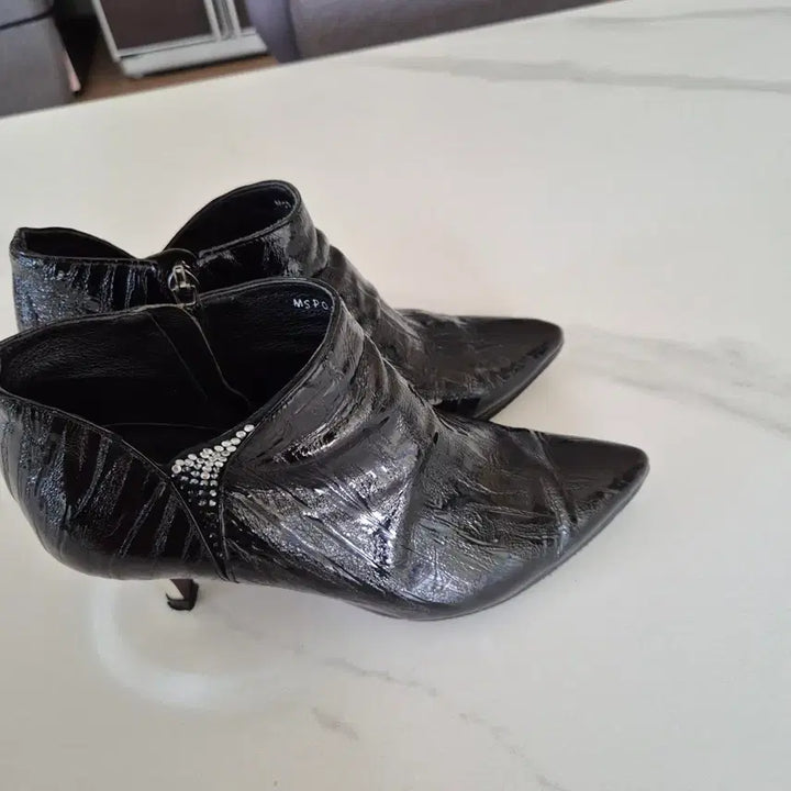 [BUNJANG] Miso-Pe Black Ankle Boots (230) / 미소페 앵클 부츠 230 블랙