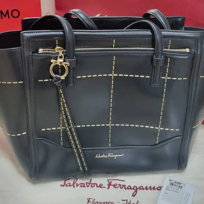 [BUNJANG] Ferragamo Amy Black Stitch Tote Bag / 페라가모 에이미블랙 스티치 토트백