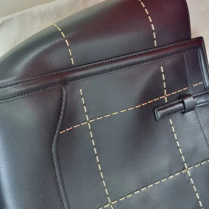 [BUNJANG] Ferragamo Amy Black Stitch Tote Bag / 페라가모 에이미블랙 스티치 토트백