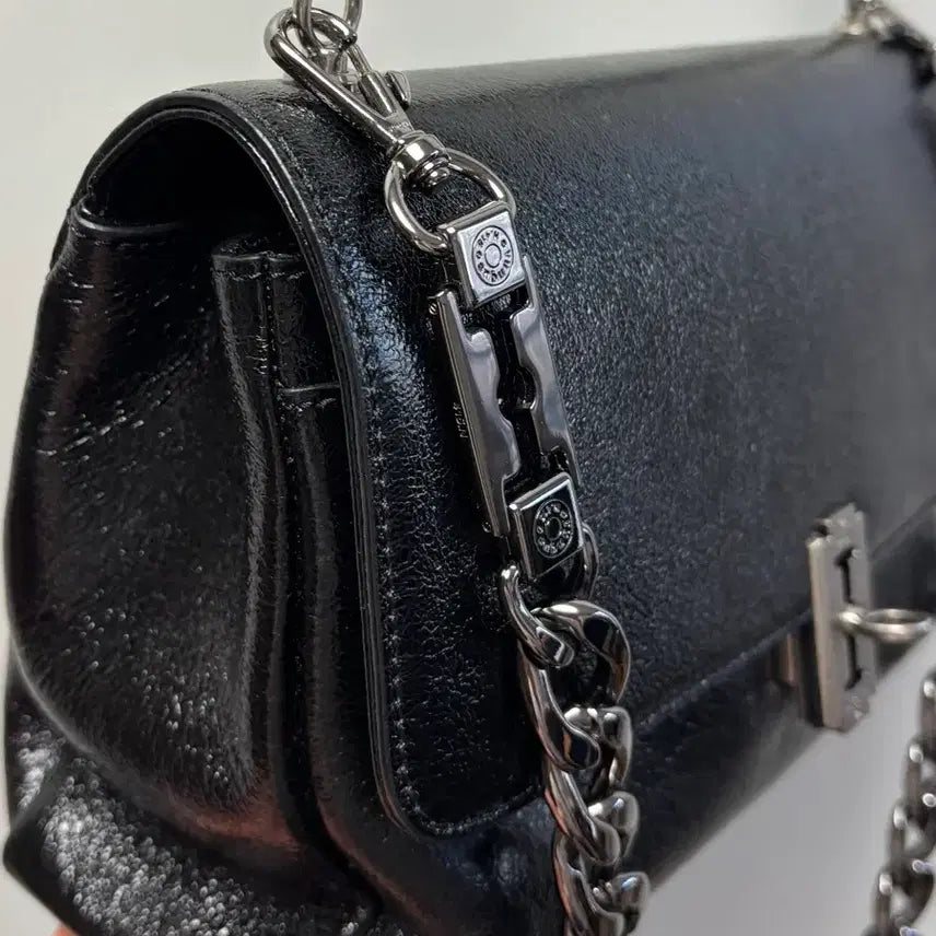 [BUNJANG] Vunque Baguette Shoulder Bag Small Black + Chain / 분크 바게트 숄더 백 스몰 블랙 +체인