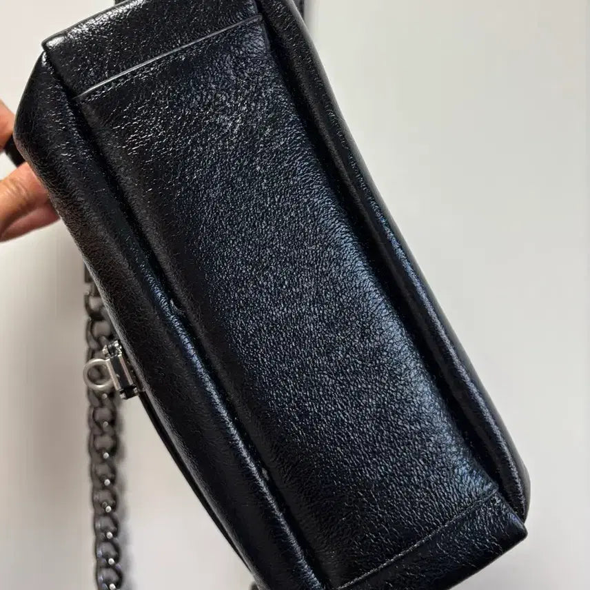 [BUNJANG] Vunque Baguette Shoulder Bag Small Black + Chain / 분크 바게트 숄더 백 스몰 블랙 +체인
