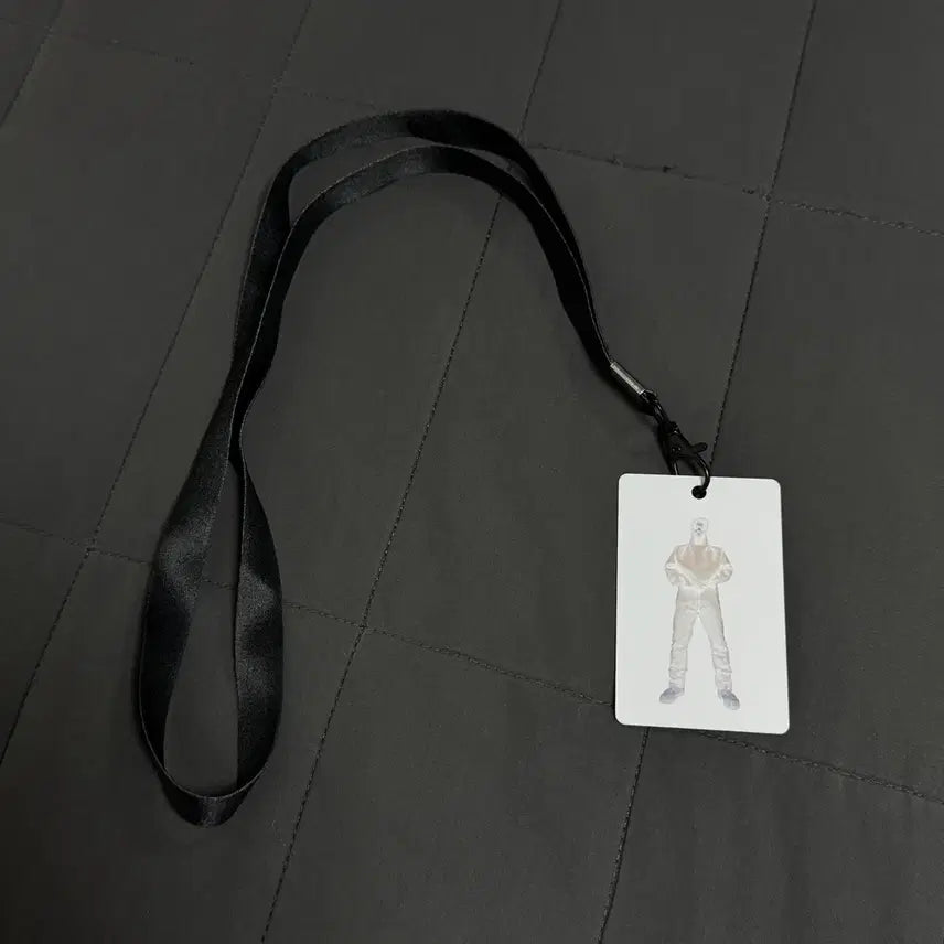 [BUNJANG] Kanye West Concert VIP Exclusive Necklace + Keyring Set / 칸예웨스트 콘서트 VIP 전용 MD 목걸이 + 키링 새상품