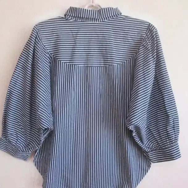 [BUNJANG] Mango Navy Boxy Blouse / Mango 네이비 박시한 블라우스