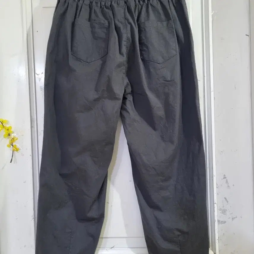 [BUNJANG] Elastic Waist Straight Leg Pants - Charcoal / 여름. 스판 밴딩. 면. 일자통바지. 허리30까지.  먹색