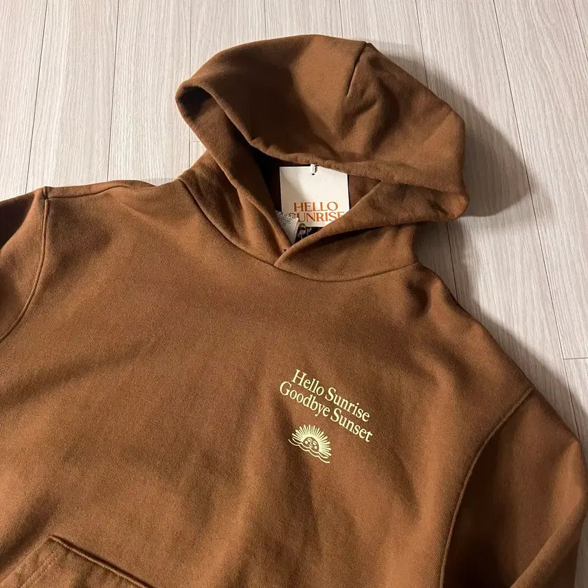 [BUNJANG] Hello Sunrise Brown Hoodie L (~105) / 헬로선라이즈 브라운 후드티 L(~105)
