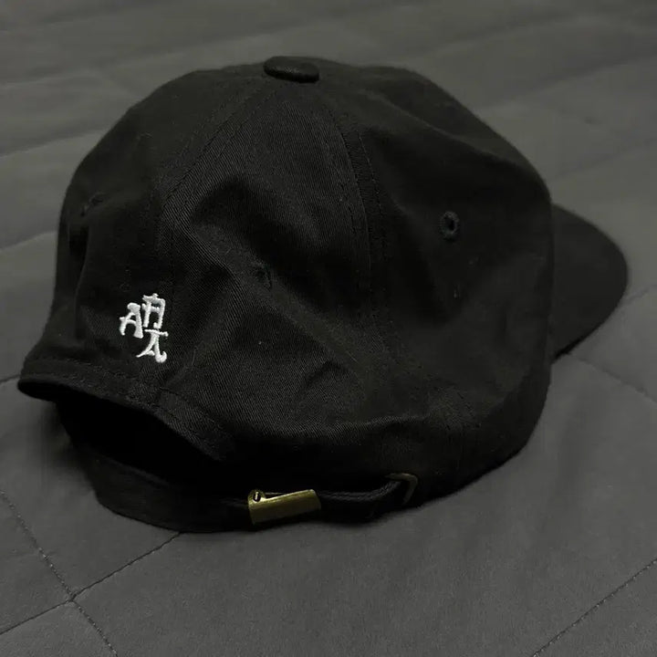 [BUNJANG] Hyukoh x Sunset Rollercoaster AAA Concert MD Hologram Ball Cap Black / 혁오x선셋 롤러코스터 AAA 콘서트 MD 홀로그램 볼캡 블랙 새상품