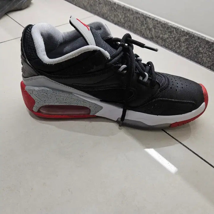 [BUNJANG] Jordan Black/Red Basketball Shoes / 조던 블랙/레드 농구화