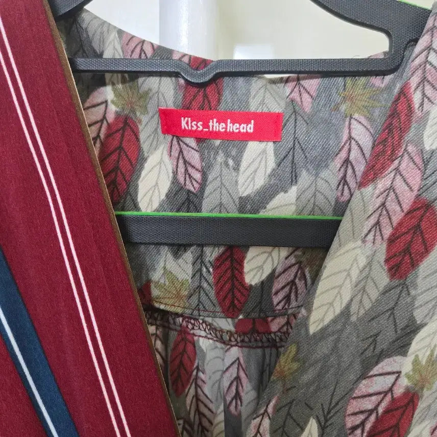 [BUNJANG] Pleated Long Dress Burgundy Stripe / 플리츠 롱 원피스 버건디 스트라이프