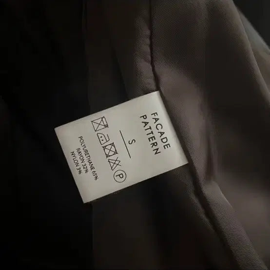 [SOLD OUT] [S] 파사드패턴 오버핏 레더자켓