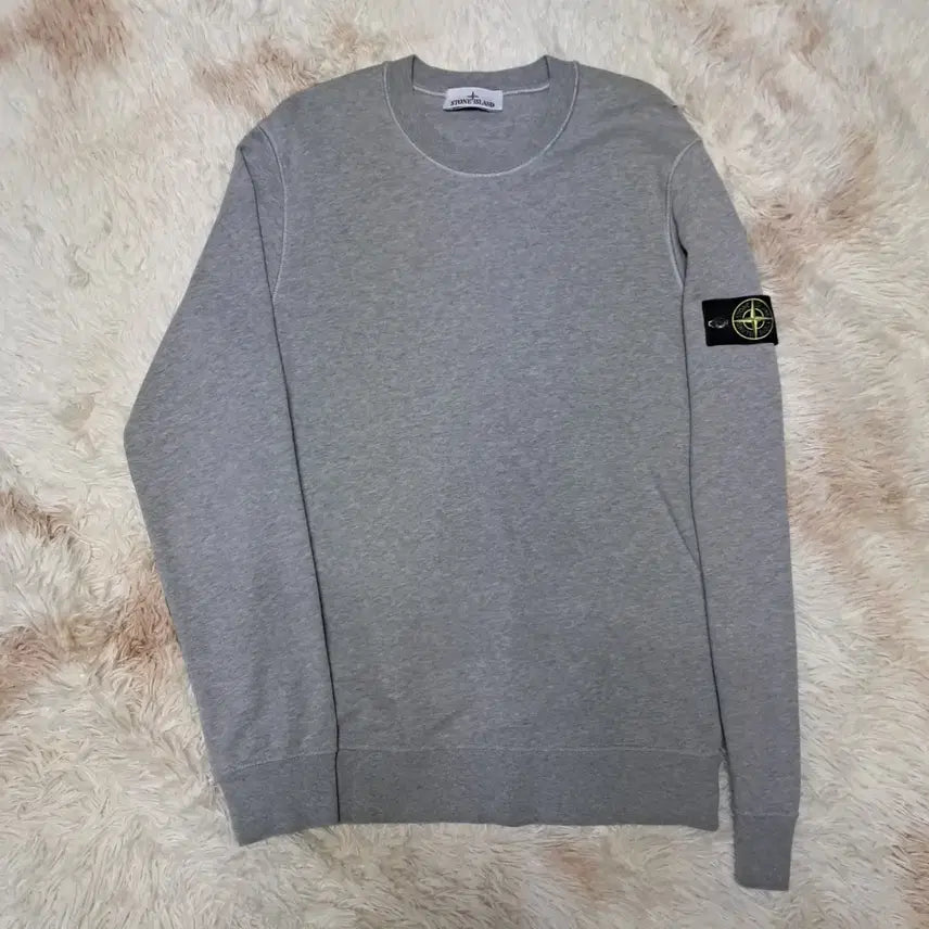 [SOLD OUT] 스톤아일랜드 맨투맨 L 거의새상품 정품 급처