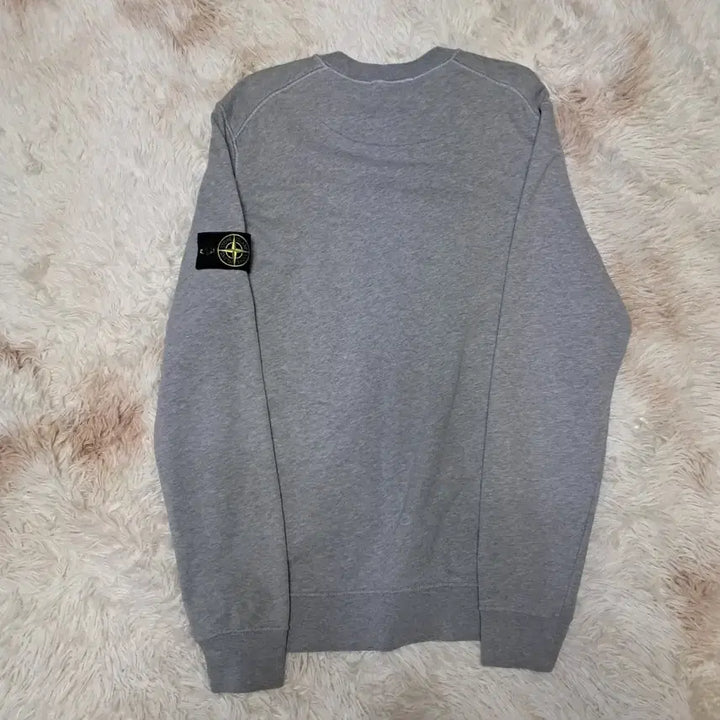 [SOLD OUT] 스톤아일랜드 맨투맨 L 거의새상품 정품 급처