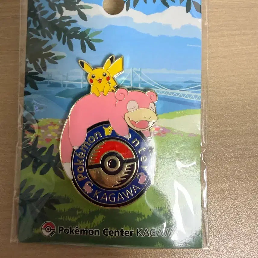 [BUNJANG] Pokemon Center Kagawa Slowpoke Pikachu Badge / 포켓몬센터 카가와 야돈 피카츄 뱃지