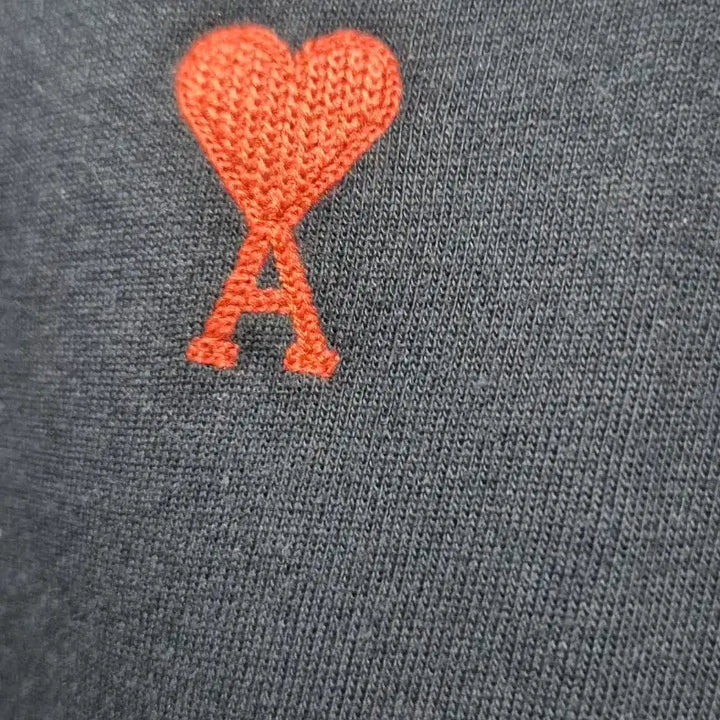 [BUNJANG] AMI Small Heart Navy T-shirt XL / 아미 스몰 하트 반팔 네이비 XL 새상품