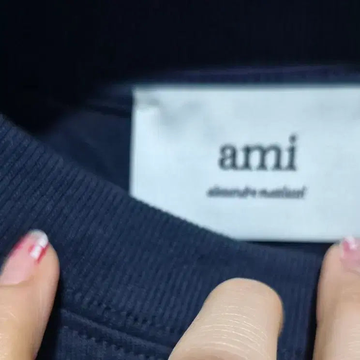 [BUNJANG] AMI Small Heart Navy T-shirt XL / 아미 스몰 하트 반팔 네이비 XL 새상품