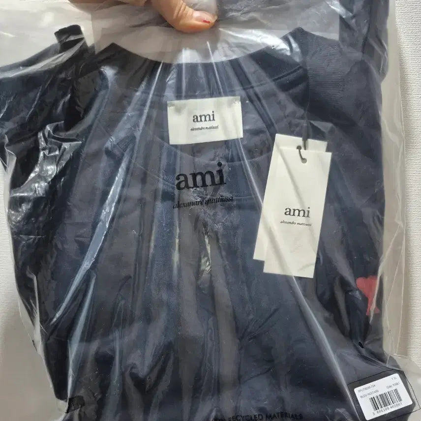 [BUNJANG] AMI Small Heart Navy T-shirt XL / 아미 스몰 하트 반팔 네이비 XL 새상품
