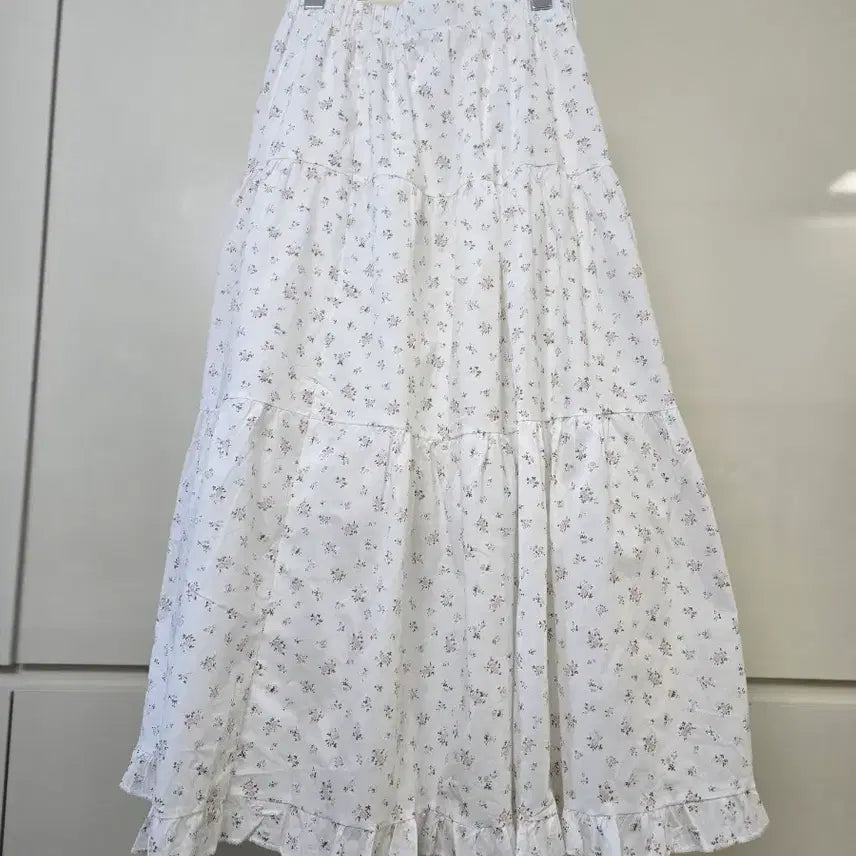 [BUNJANG] Flower Pattern Tiered Long Skirt / 플라워 패턴 캉캉 롱 스커트