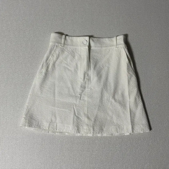 [BUNJANG] COS Seersucker Mini Skirt / COS 코스 화이트 시어서커 미니 스커트