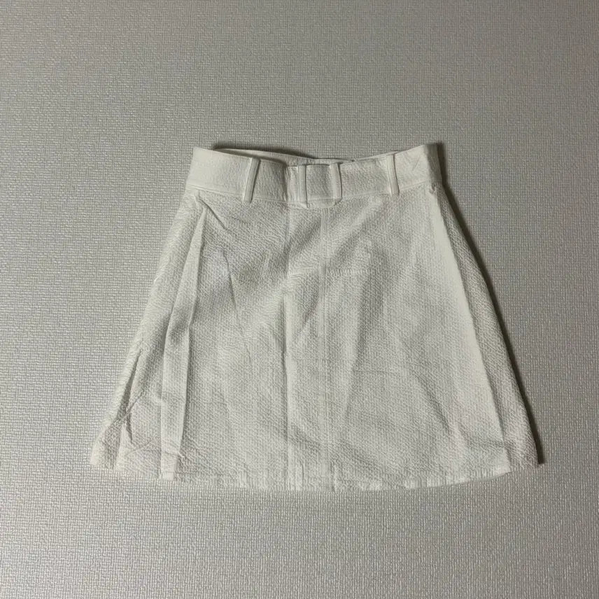 [BUNJANG] COS Seersucker Mini Skirt / COS 코스 화이트 시어서커 미니 스커트