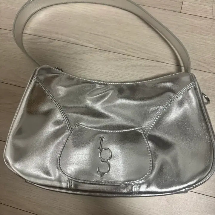 [BUNJANG] Illico Signature Silver Shoulder Bag / 새상품급 일리고 가방 시그니처 백 실버 숄더백 크로스백