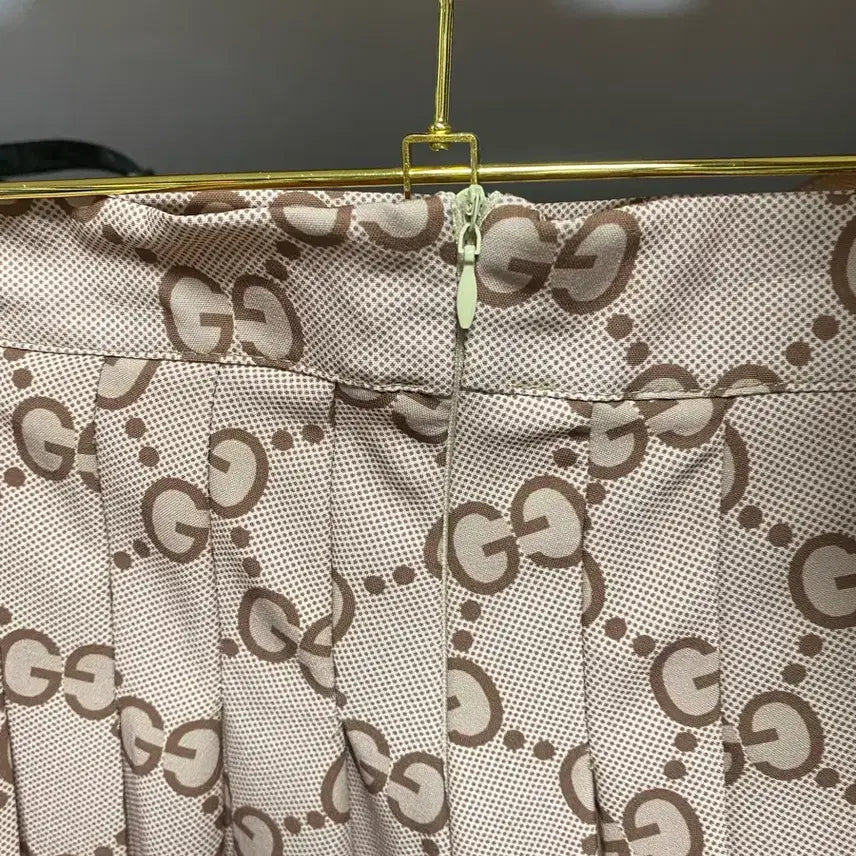 [BUNJANG] Beige Patterned Pleated Skirt / 주름 스커트
