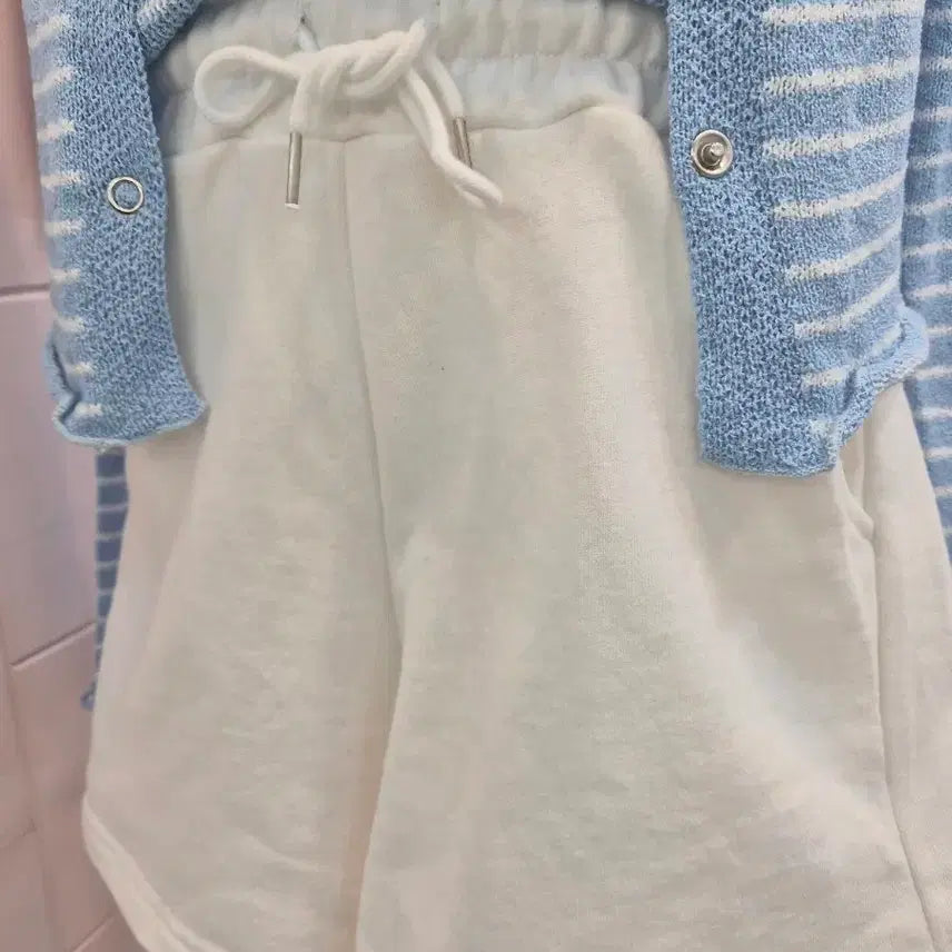 [BUNJANG] Anne Striped Shoulder Pad Cardigan / 대전 여성의류 단가라 어깨패드 가디건