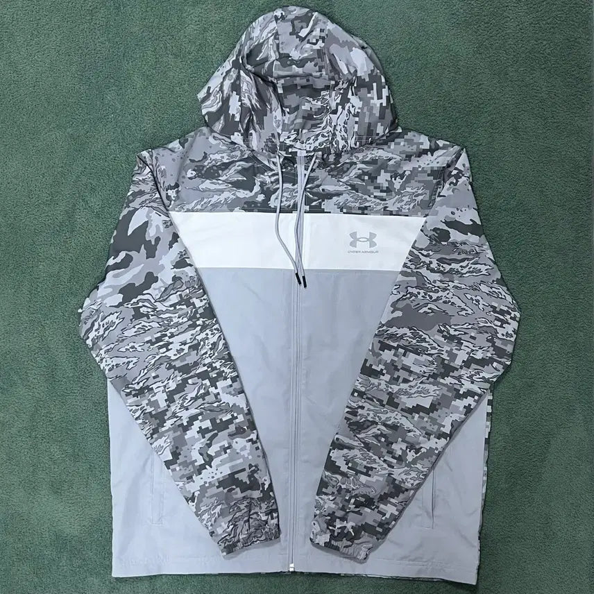 [BUNJANG] Under Armour Camo Windbreaker Jacket / 언더아머 카모 윈드브레이커 자켓