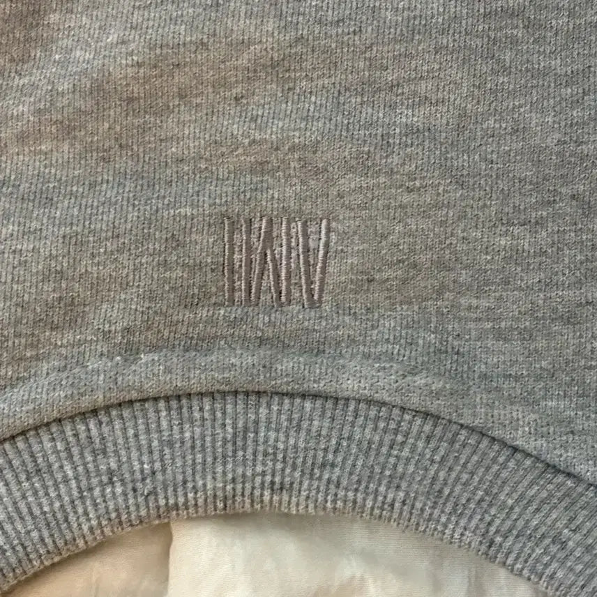 [BUNJANG] Ami Crewneck Sweatshirt Grey S / 회색 아미 맨투맨 S 스몰 그레이 ami 단순개봉