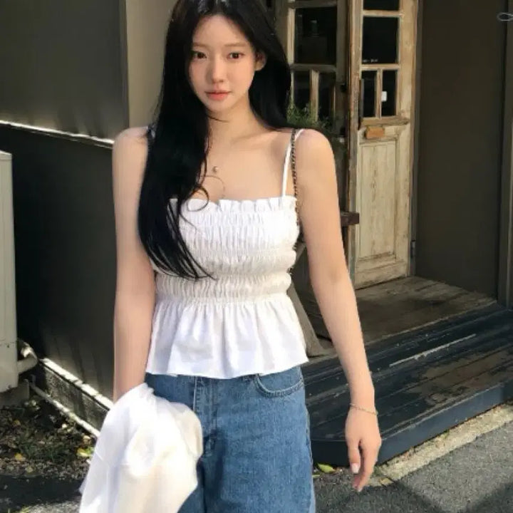 [BUNJANG] Leeds Vanessa White Smocked Top / Leeds 더위시 바네사 화이트탑 스모크탑