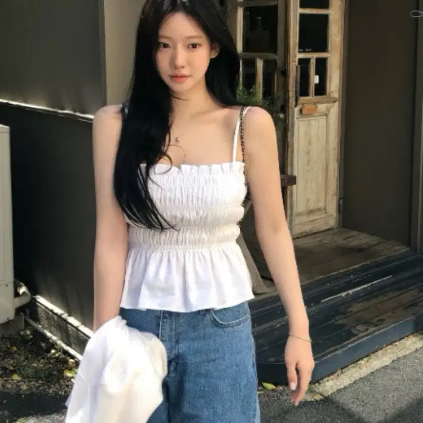 [BUNJANG] Leeds Vanessa White Smocked Top / Leeds 더위시 바네사 화이트탑 스모크탑