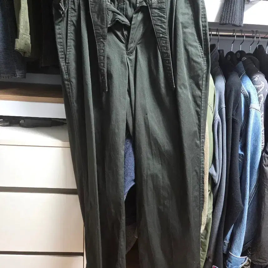 [BUNJANG] Beslow Gurkha Pants / 비슬로우 구르카팬츠