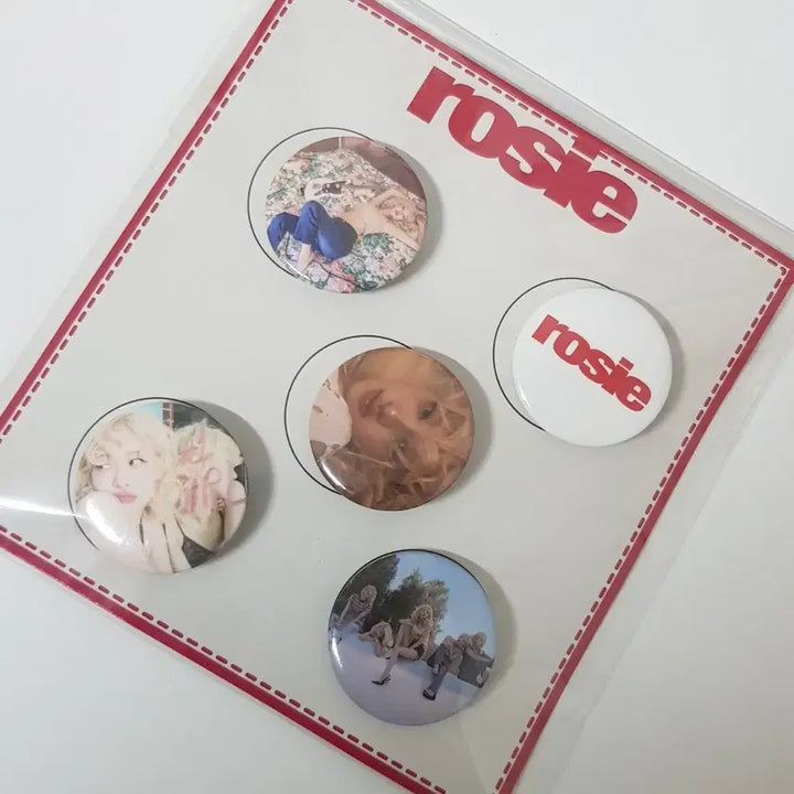 [BUNJANG] BLACKPINK Rosé Popup Pin Badge 5 Set / 로제 팝업 핀뱃지 5종 세트