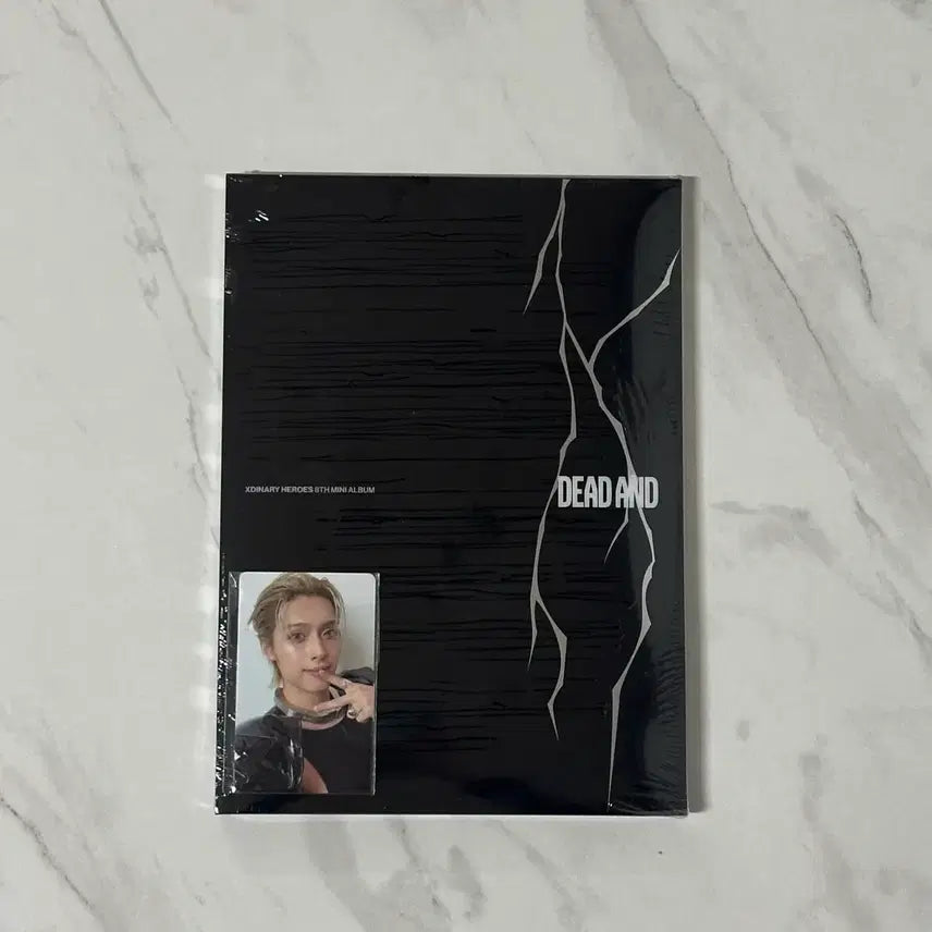 [BUNJANG] Xdinary Heroes Deadlock Album (Black Ver.) + Gaon POB / Xdinary Heroes 엑디즈 데드앤드 미개봉 앨범 블랙+가온 미공포