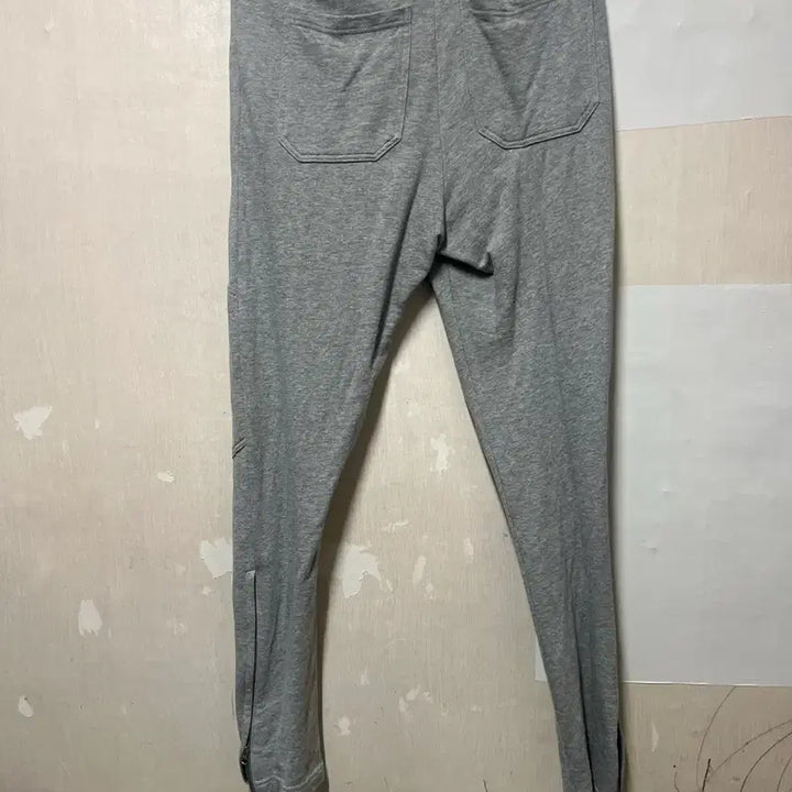 [SOLD OUT] 아디다스 회색 트레이닝 바지 95 M