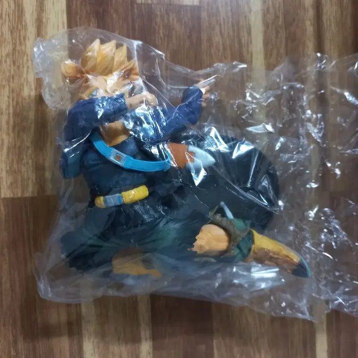 [SOLD OUT] 드래곤볼 BWFC 트랭크스 피규어
