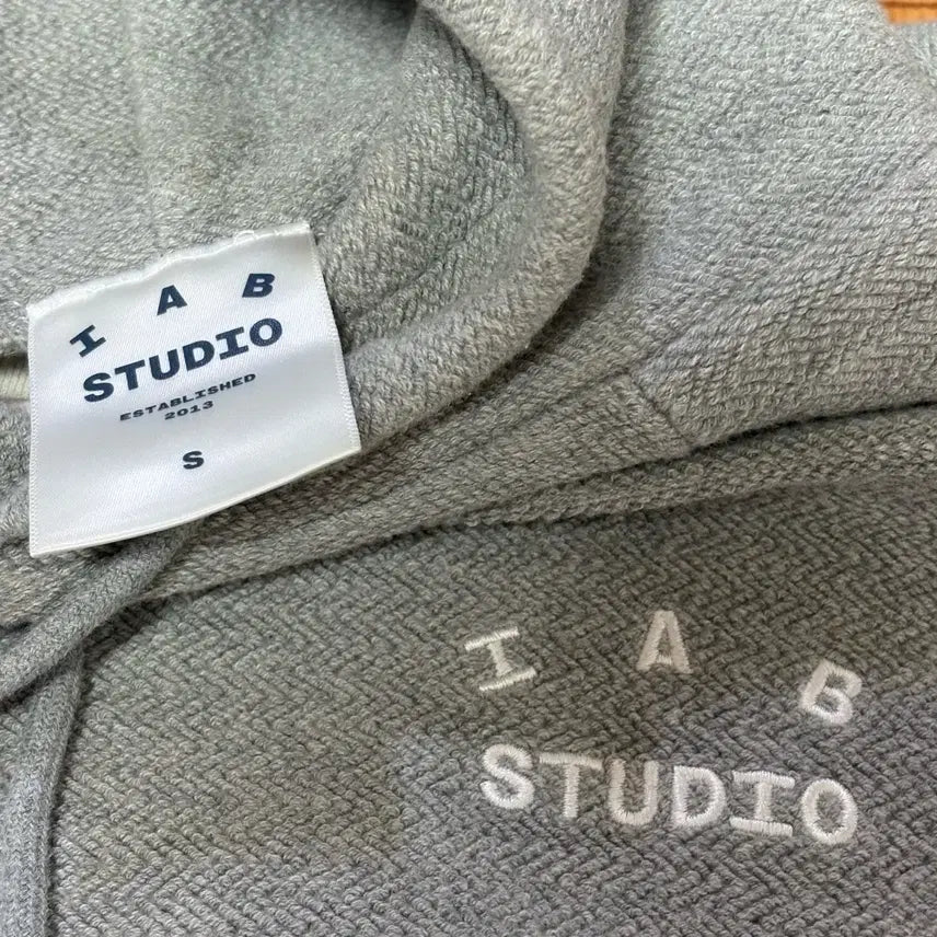 [BUNJANG] IAPP Studio Herringbone Hoodie Grey S / 아이앱스튜디오 헤링본 후디 그레이 S