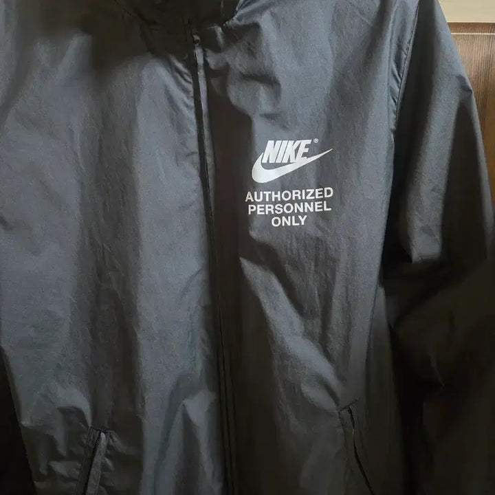 [BUNJANG] Nike Authorized Personnel Windbreaker Jacket / 나이키 AUTHORIZED PERSONNEL 바람막이