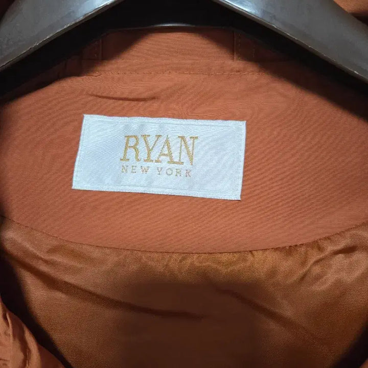 [BUNJANG] Rian Embroidered Hooded Jumper Orange Brown / 리안 자수후드점퍼 66  새제품