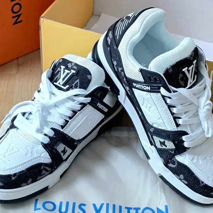 [BUNJANG] LV Trainer Sneakers / LV 트레이너 260~270 119,000원