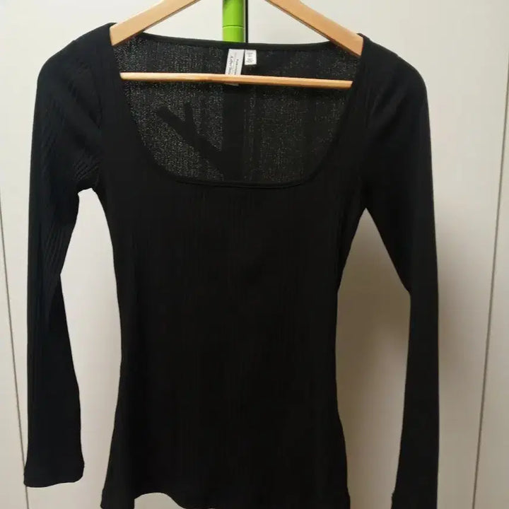 [BUNJANG] And Other Stories Square Neck Long Sleeve T-Shirt / 앤아더스토리즈 스퀘어넥 롱슬리브 티