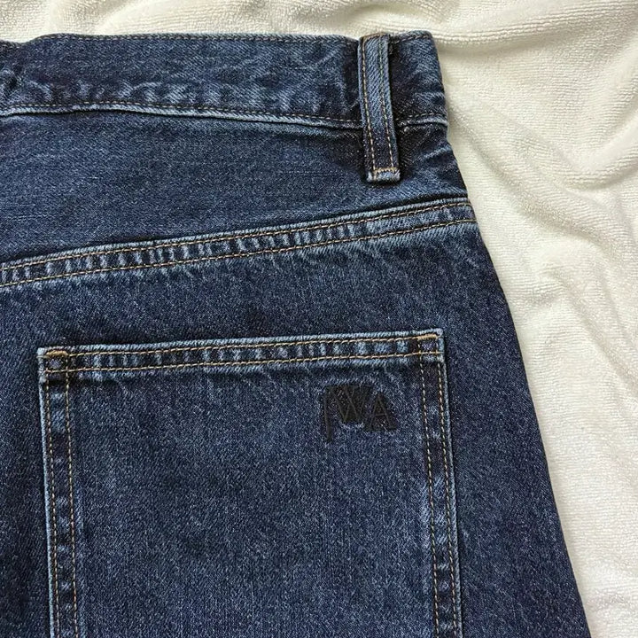 [BUNJANG] Uniqlo x JW Anderson Wide Fit Jeans / [31/66blue] 유니클로 x JW 앤더슨 와이드 핏 진