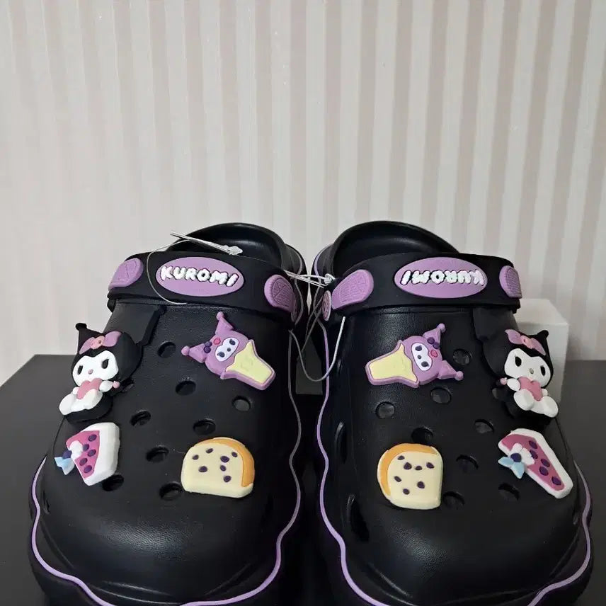 [BUNJANG] Sanrio Kuromi Jibbitz Sandals - Size 230 - New / 산리오 쿠로미 샌들 지비츠 장식 샌들 230 새상품