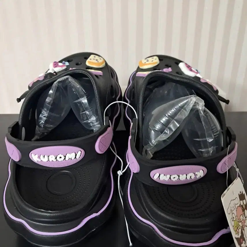 [BUNJANG] Sanrio Kuromi Jibbitz Sandals - Size 230 - New / 산리오 쿠로미 샌들 지비츠 장식 샌들 230 새상품