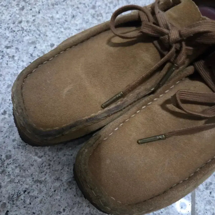 [BUNJANG] Clarks Wallabee 260 Shoes / 클락스 왈라비 260
