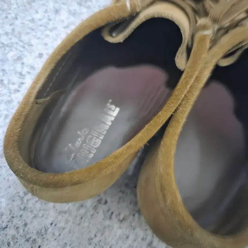[BUNJANG] Clarks Wallabee 260 Shoes / 클락스 왈라비 260