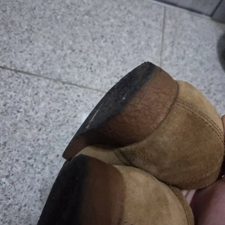 [BUNJANG] Clarks Wallabee 260 Shoes / 클락스 왈라비 260