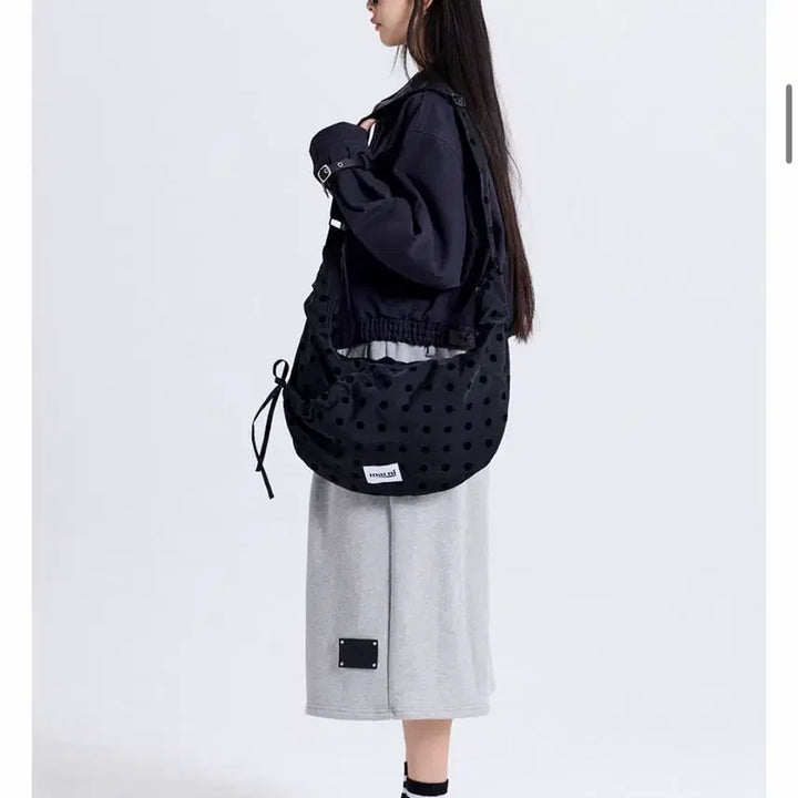 [SOLD OUT] 마크니 도트 셔링 숄더백 블랙