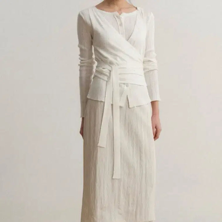 [BUNJANG] TOWAVASE Ivory Wrap Cardigan Set / 토와브 랩 가디건 세트 아이보리