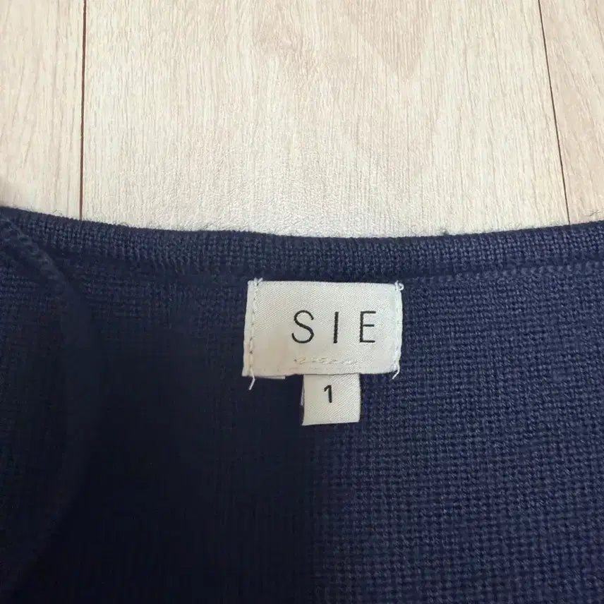 [BUNJANG] Sii Ireen Tank Top / 시에 아이린 나시 s