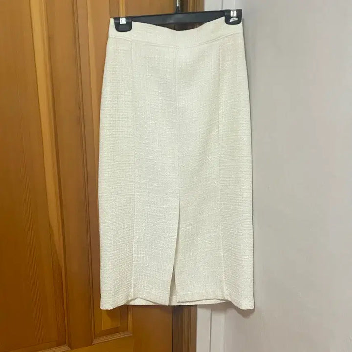 [BUNJANG] Ivory Tweed Long Skirt / 아이보리 트위드 롱 스커트 55