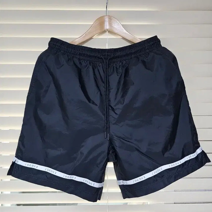 [BUNJANG] Nike Jordan Essentials Woven Shorts XL / 나이키 조던 에센셜 우븐 쇼츠 XL